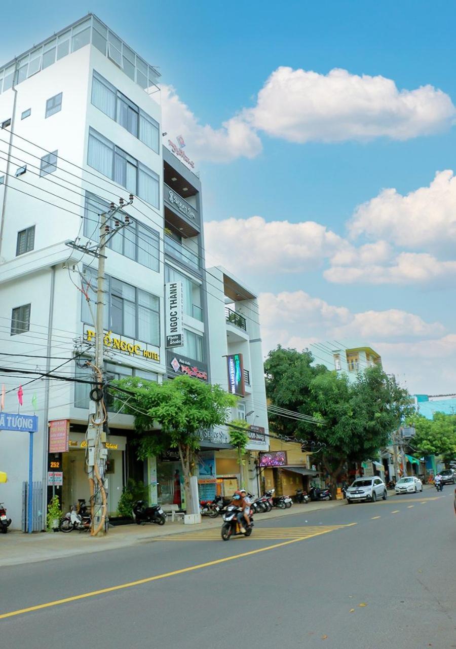 מלון נה טראנג Khach San Pho Ngoc מראה חיצוני תמונה